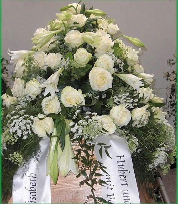 Edle weiße Rosen und Lilien - Bestellnr. Sb 508