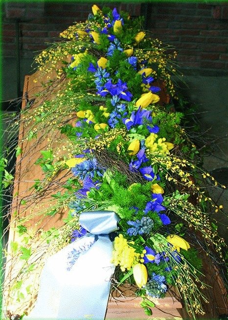Girlande in Blau/Gelb mit Blüten der Jahreszeit - Bestellnr. Sb 523